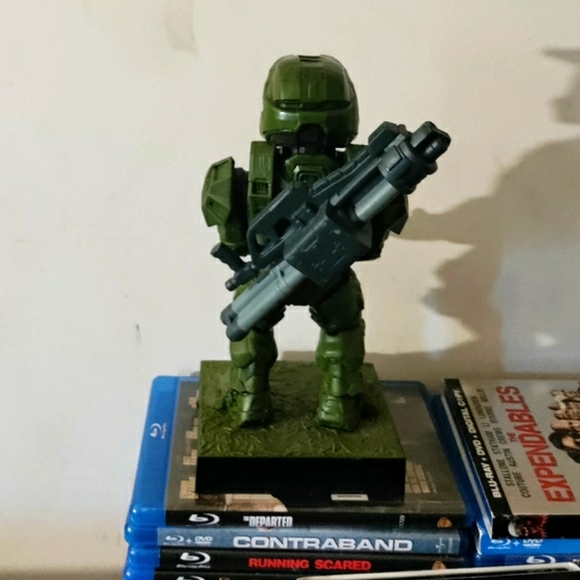 Halo Master Chief Controller Holder - Picture 3 of 5